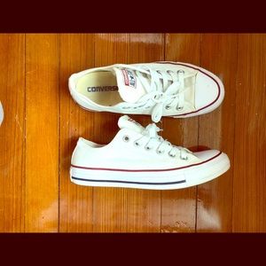 white chuck Taylor’s